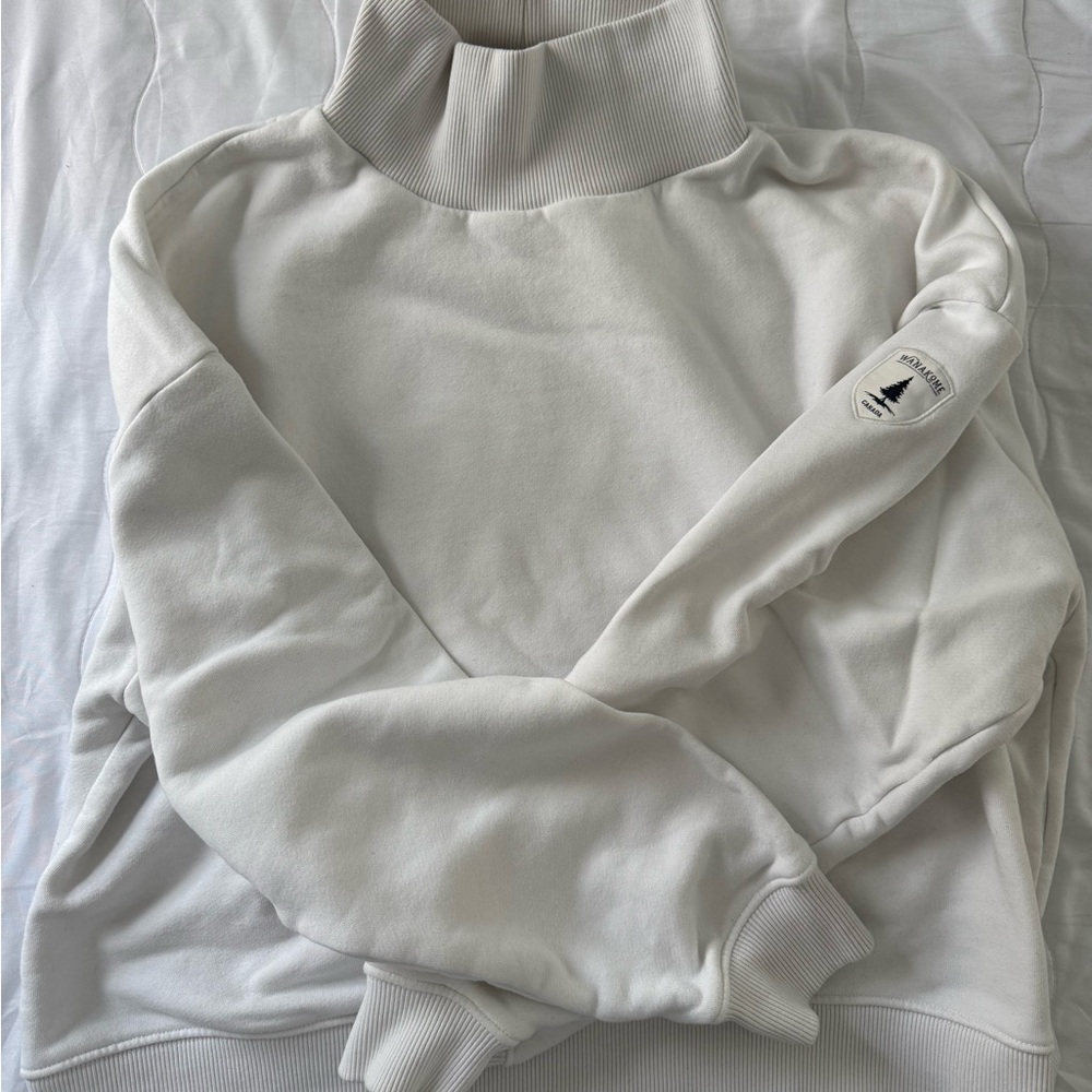 Wanakome Off-White Turtleneck Sweater